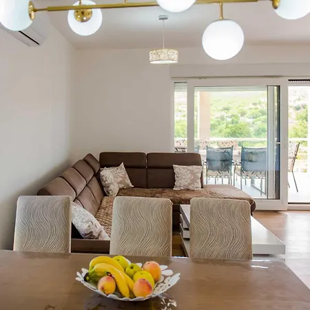 빌라 Ruska 루브스키